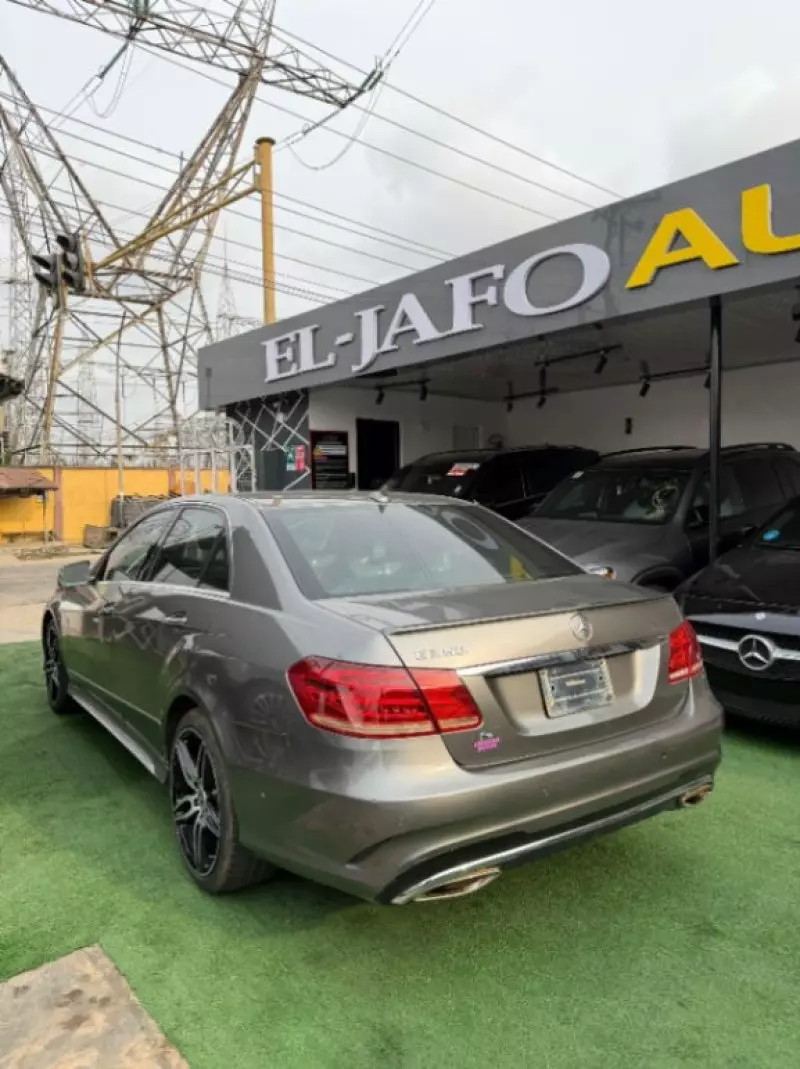 Mercedes-Benz E-Class   - 2011