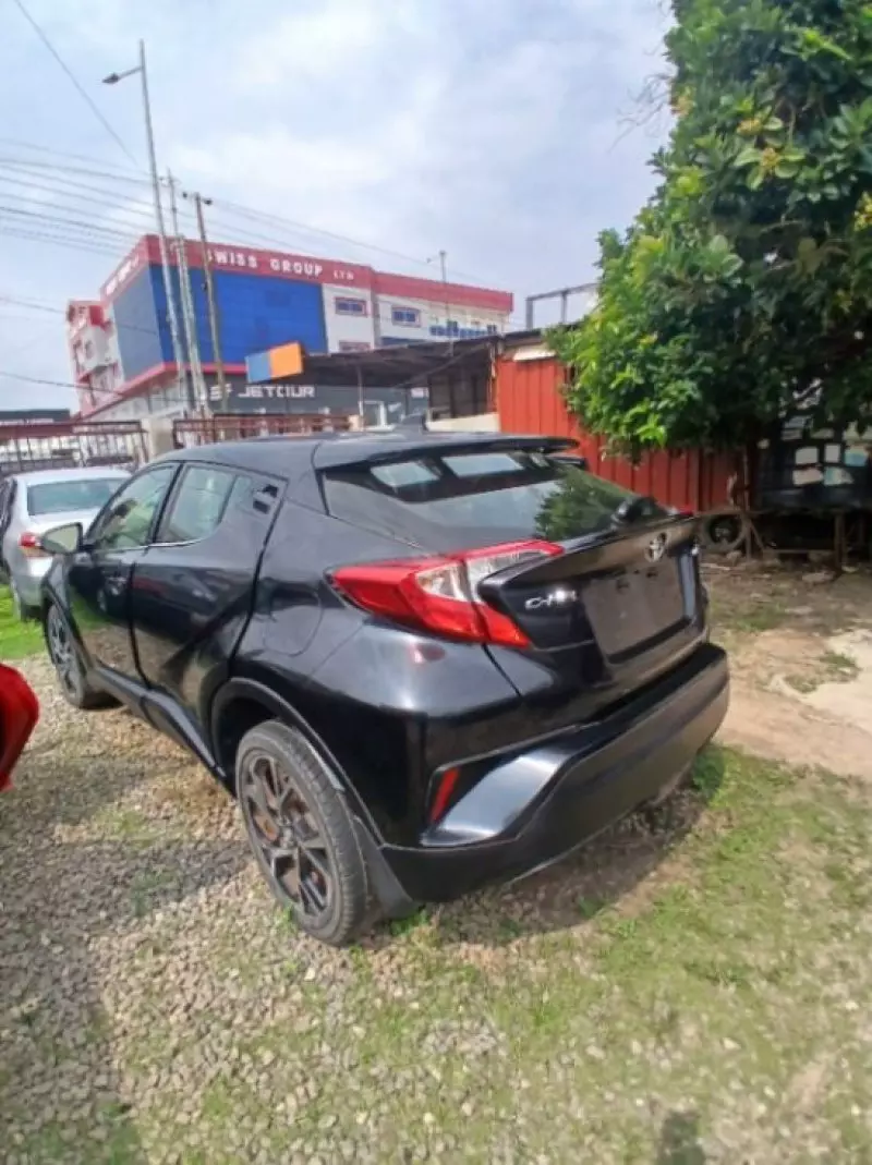 TOYOTA C-HR   - 2018
