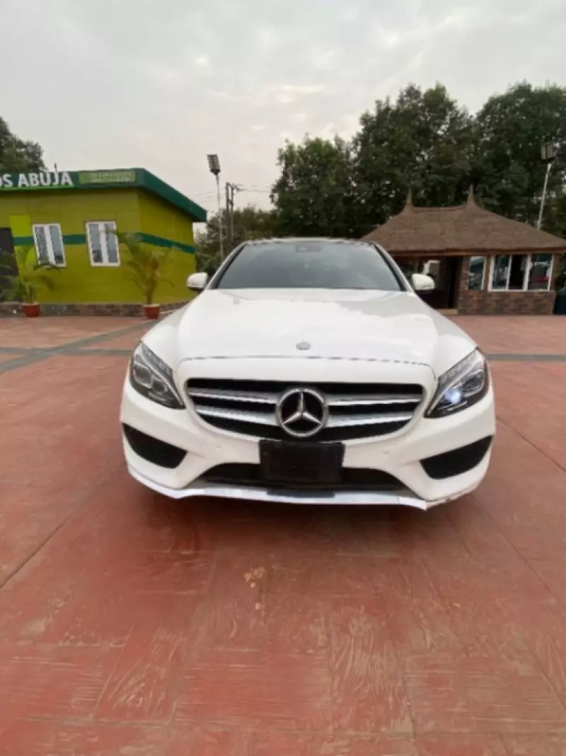 Mercedes-Benz C 300   - 2015