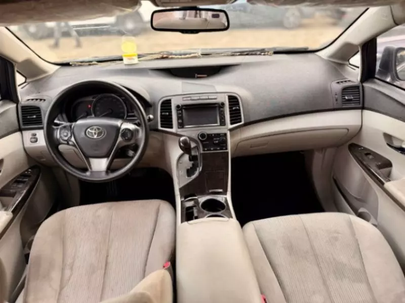 Toyota Venza   - 2013