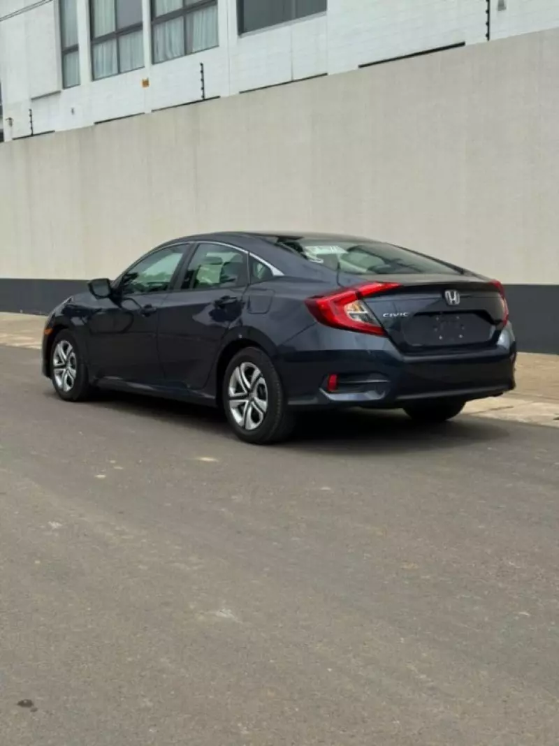 Honda Civic   - 2022