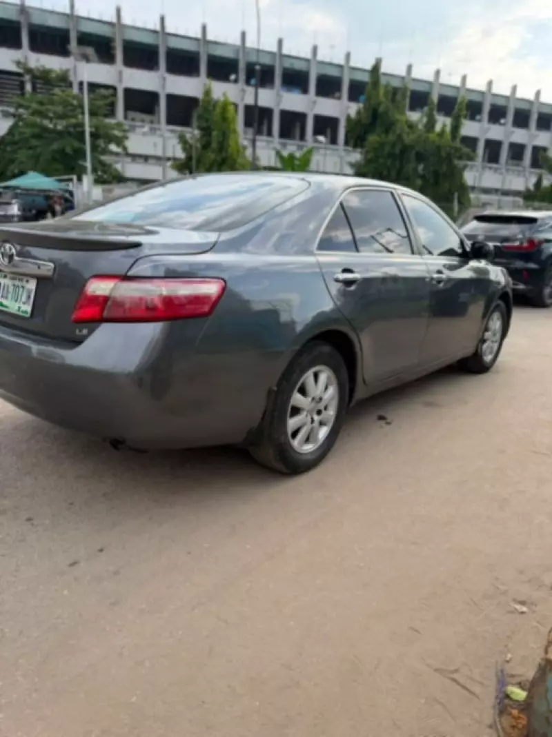 TOYOTA Camry   - 2009