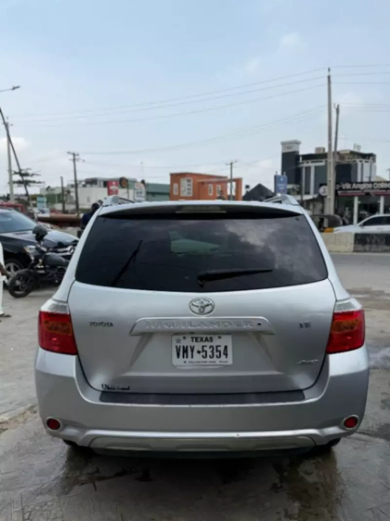 Toyota Highlander   - 2008