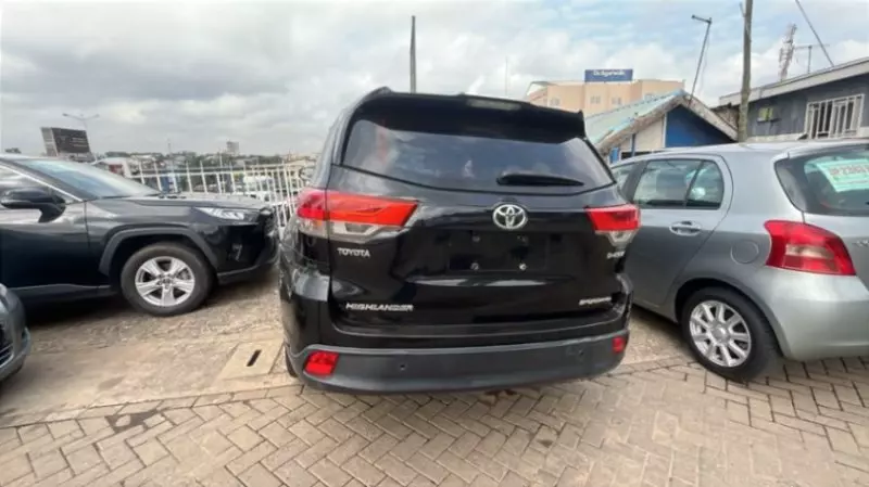 TOYOTA Highlander   - 2018