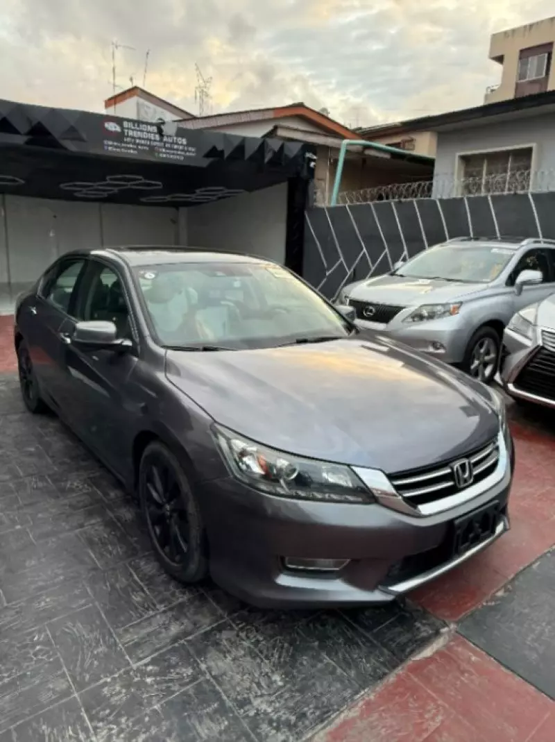 Honda Accord   - 2013