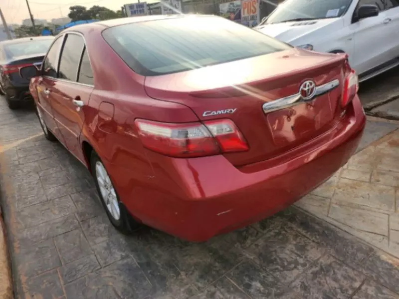 Toyota Camry   - 2009