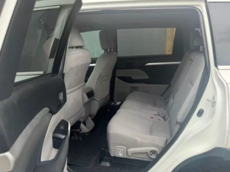 Toyota Highlander   - 2019