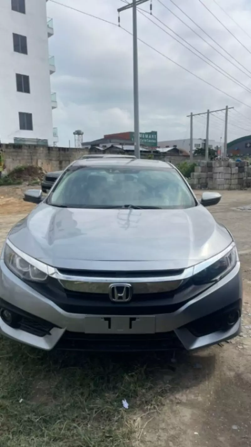 Honda Civic   - 2017
