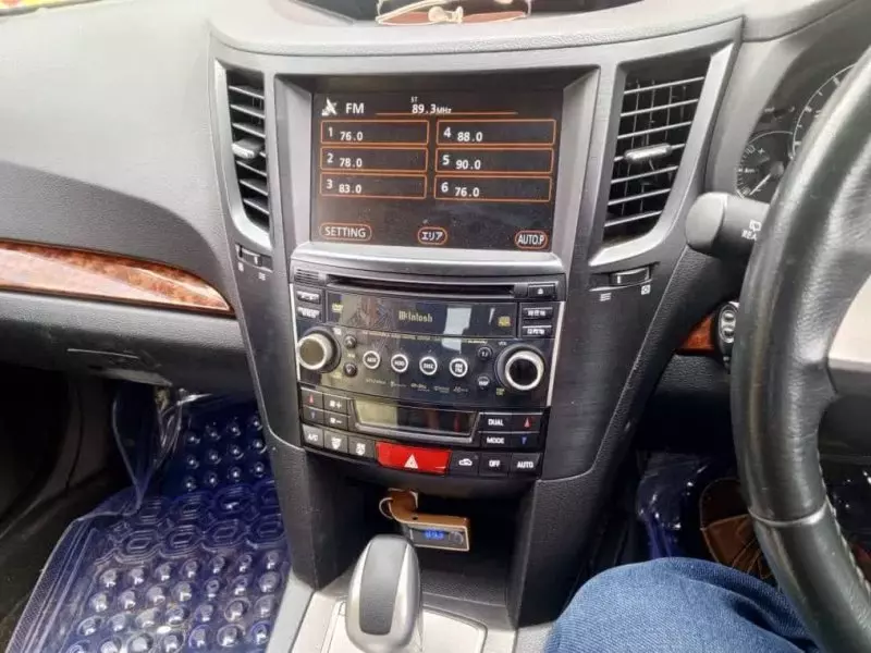Subaru Legacy - 2010