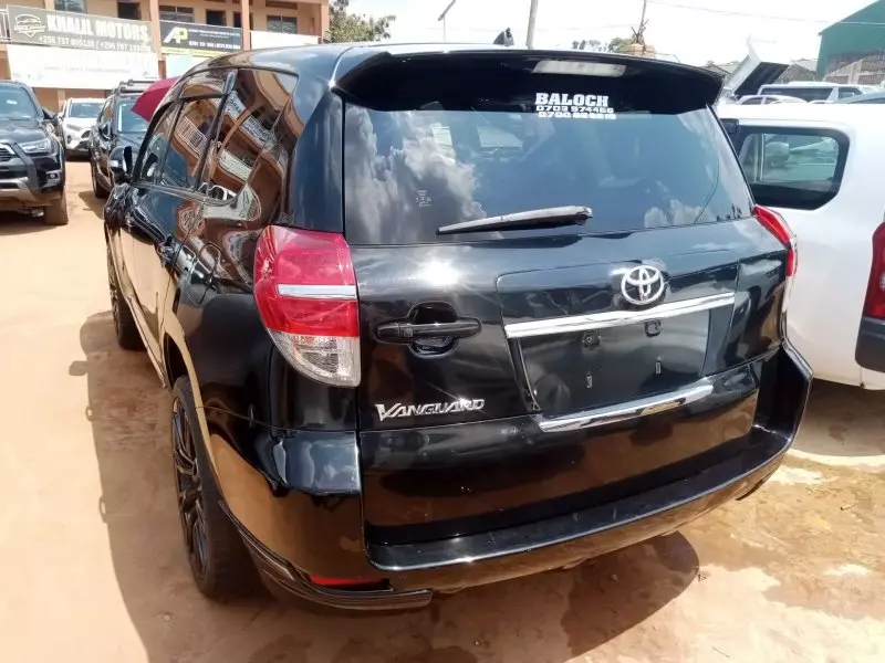 Toyota Vanguard    - 2013