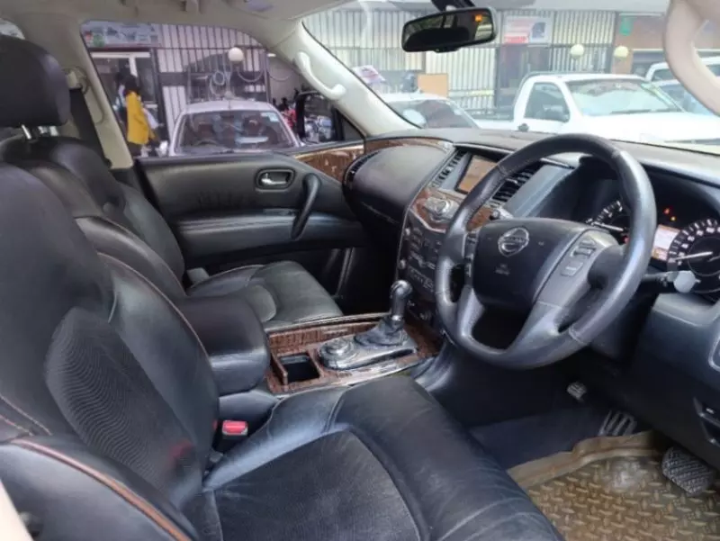 Nissan Patrol   - 2016
