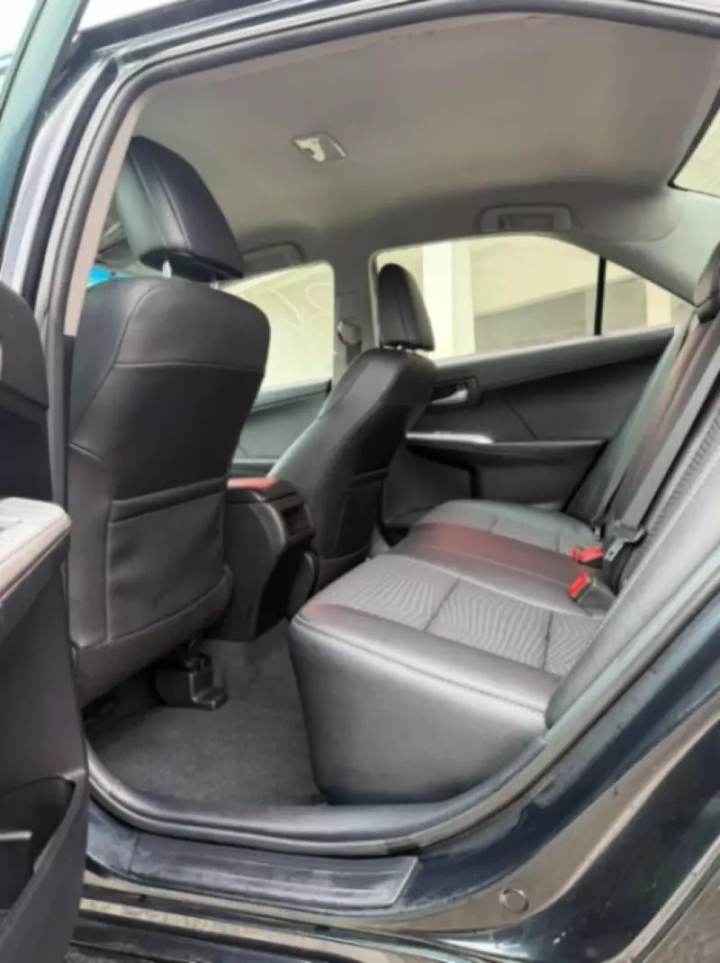 TOYOTA Camry - 2012