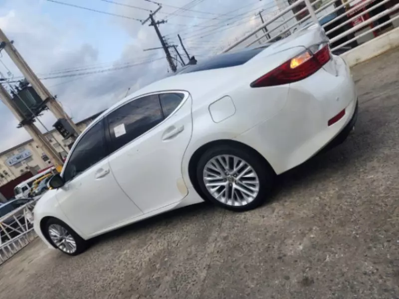 Lexus ES 350   - 2014