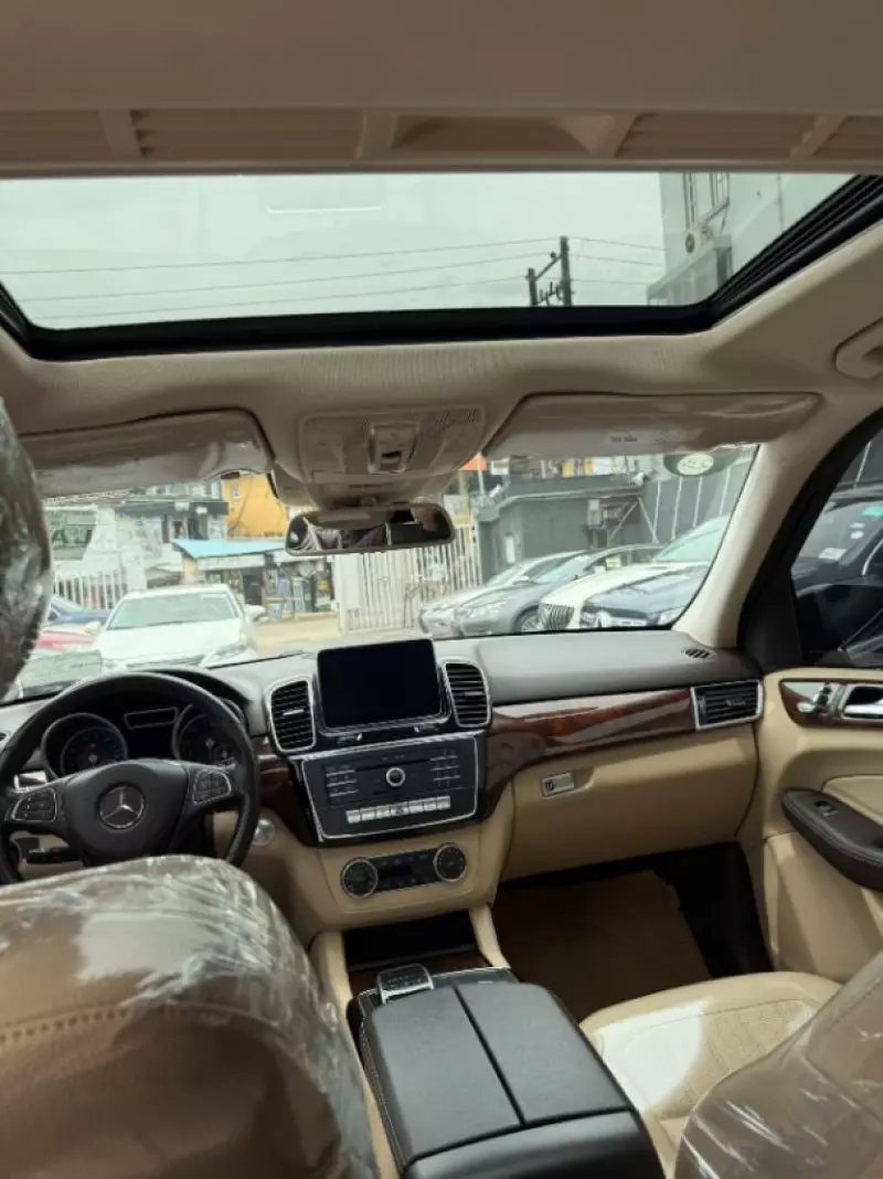 Mercedes-Benz GLE-Class   - 2016
