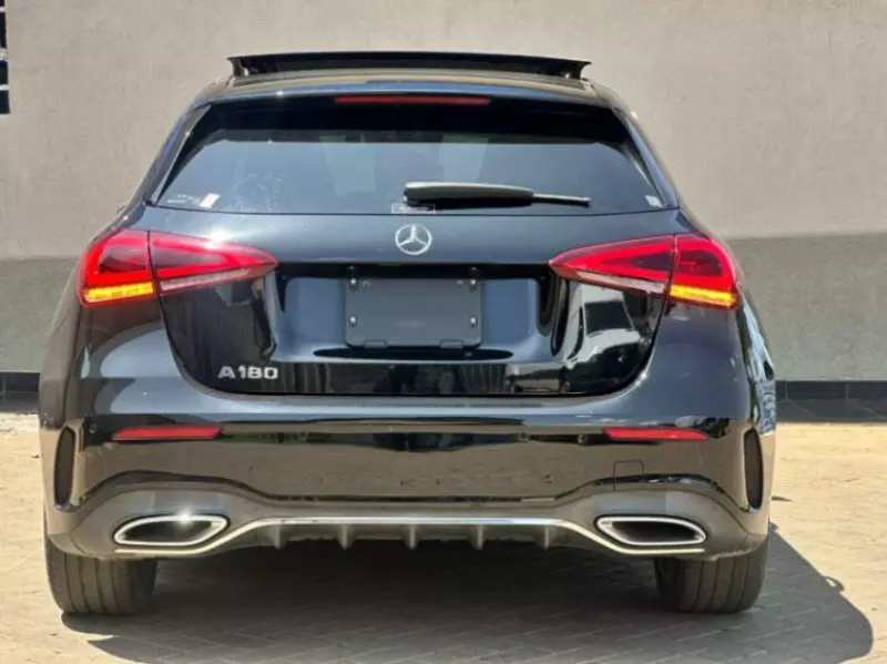 Mercedes-Benz A180   - 2019