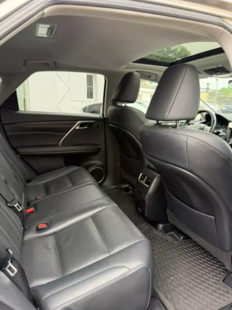 Lexus RX   - 2017