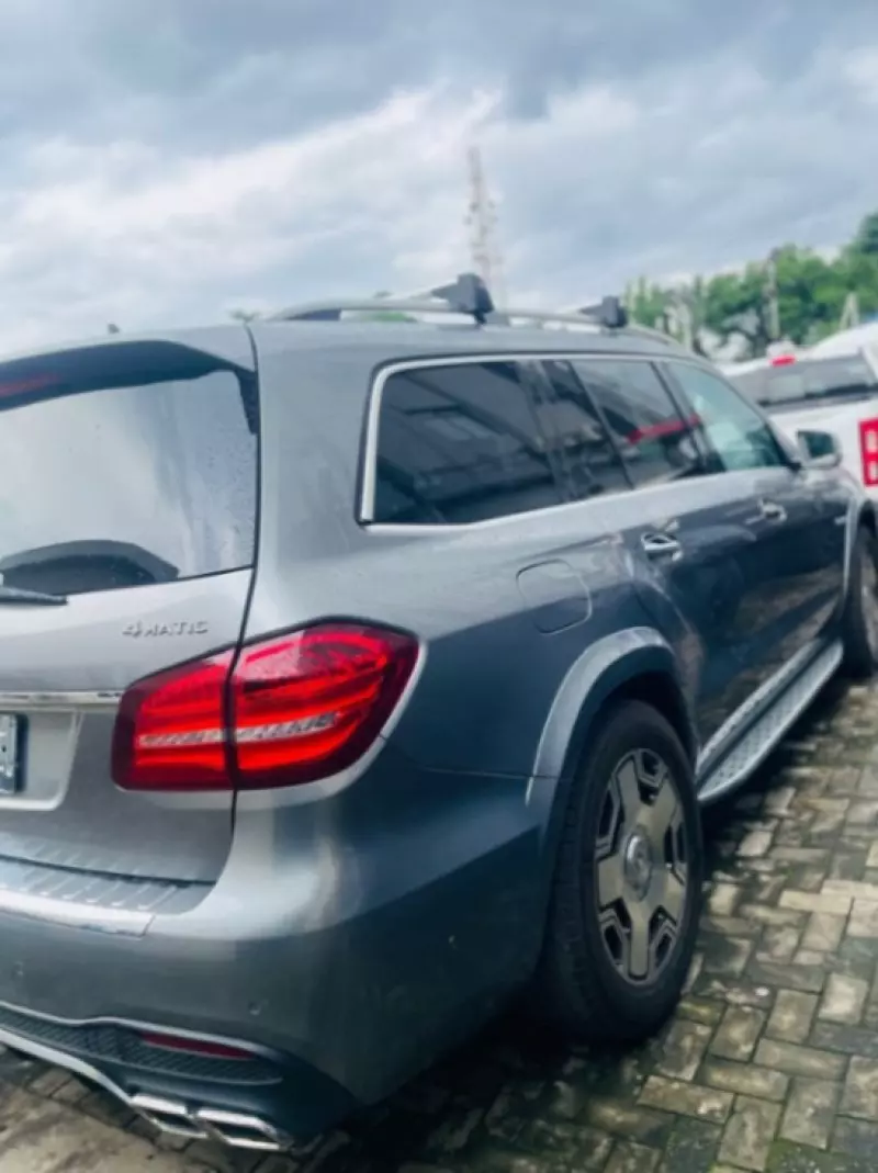 Mercedes-Benz GLS 550 - 2015