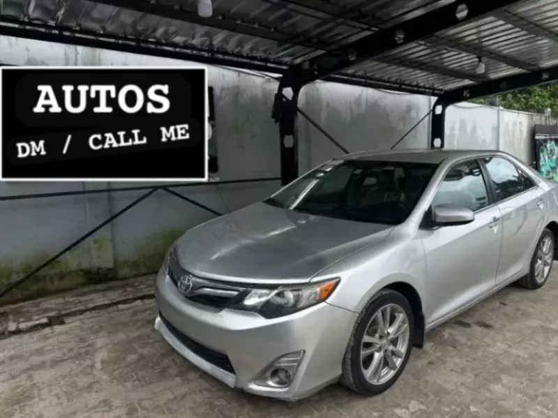 Toyota Camry   - 2014