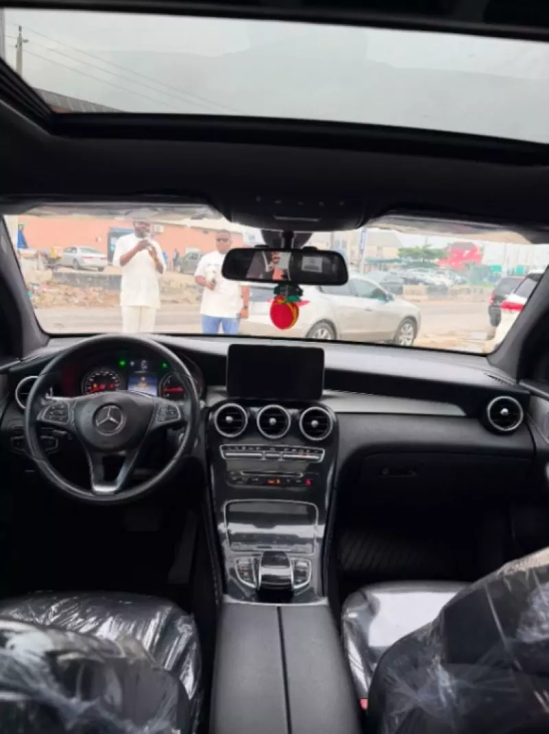 Mercedes-Benz GLC 300   - 2018