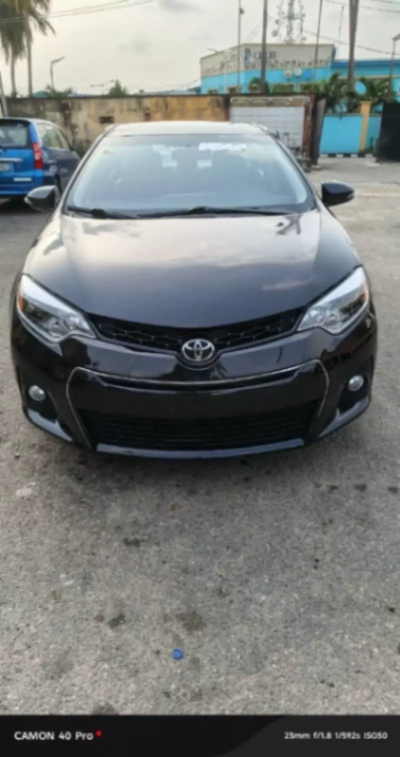 Toyota Corolla - 2015