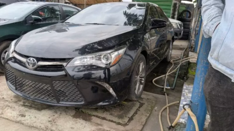 Toyota Camry   - 2016