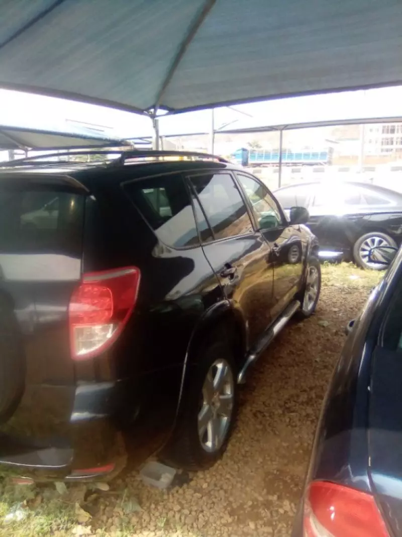 Toyota RAV4   - 2006