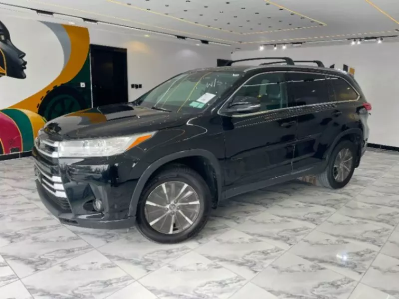 TOYOTA Highlander   - 2019