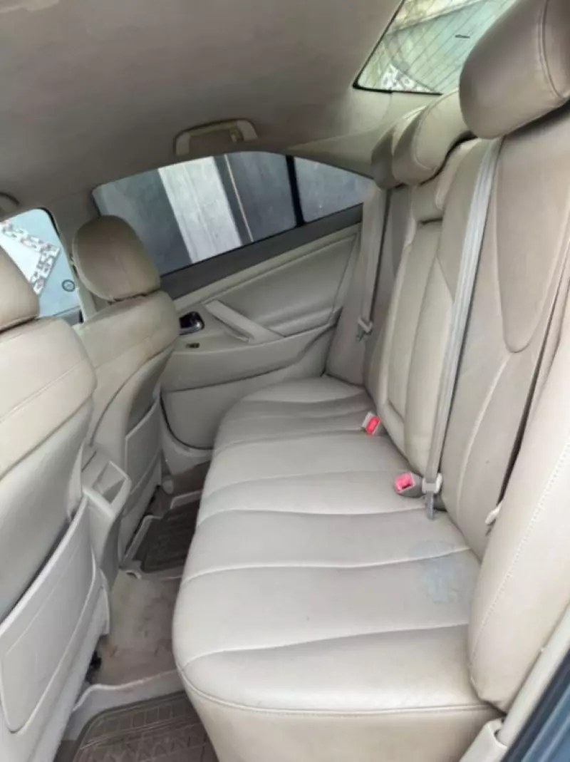 TOYOTA Camry   - 2010