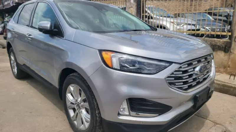Ford Edge   - 2022