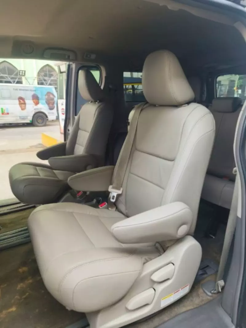 TOYOTA Sienna - 2016
