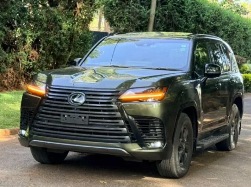 Lexus LX 600   - 2022