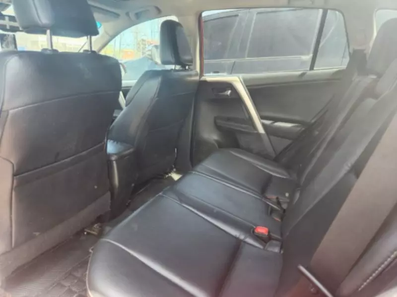 Toyota RAV 4   - 2015