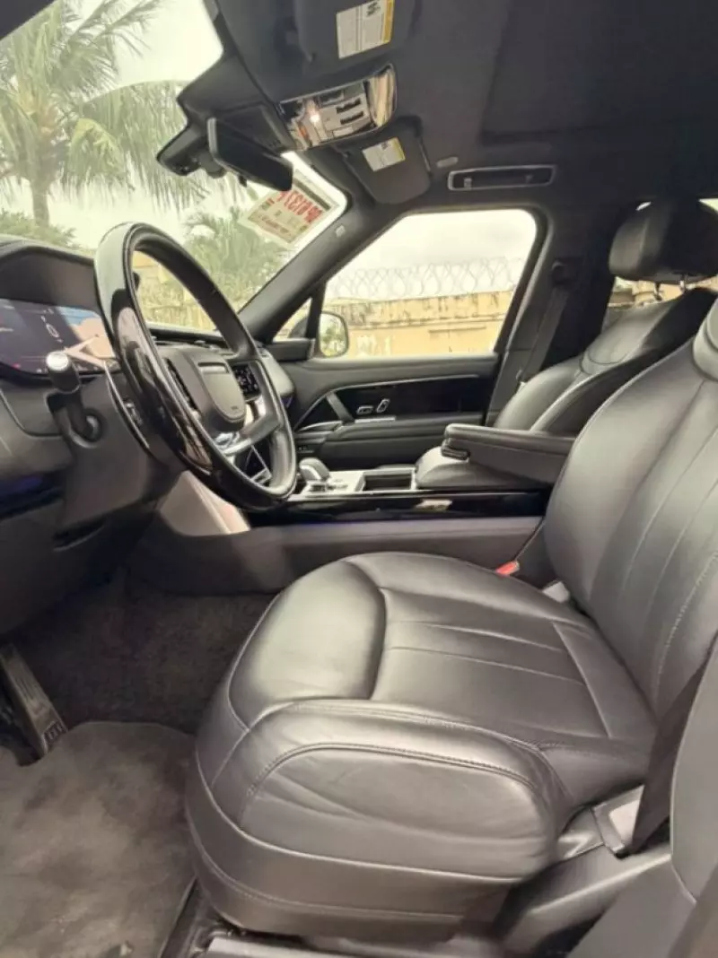 Land Rover Range Rover   - 2025