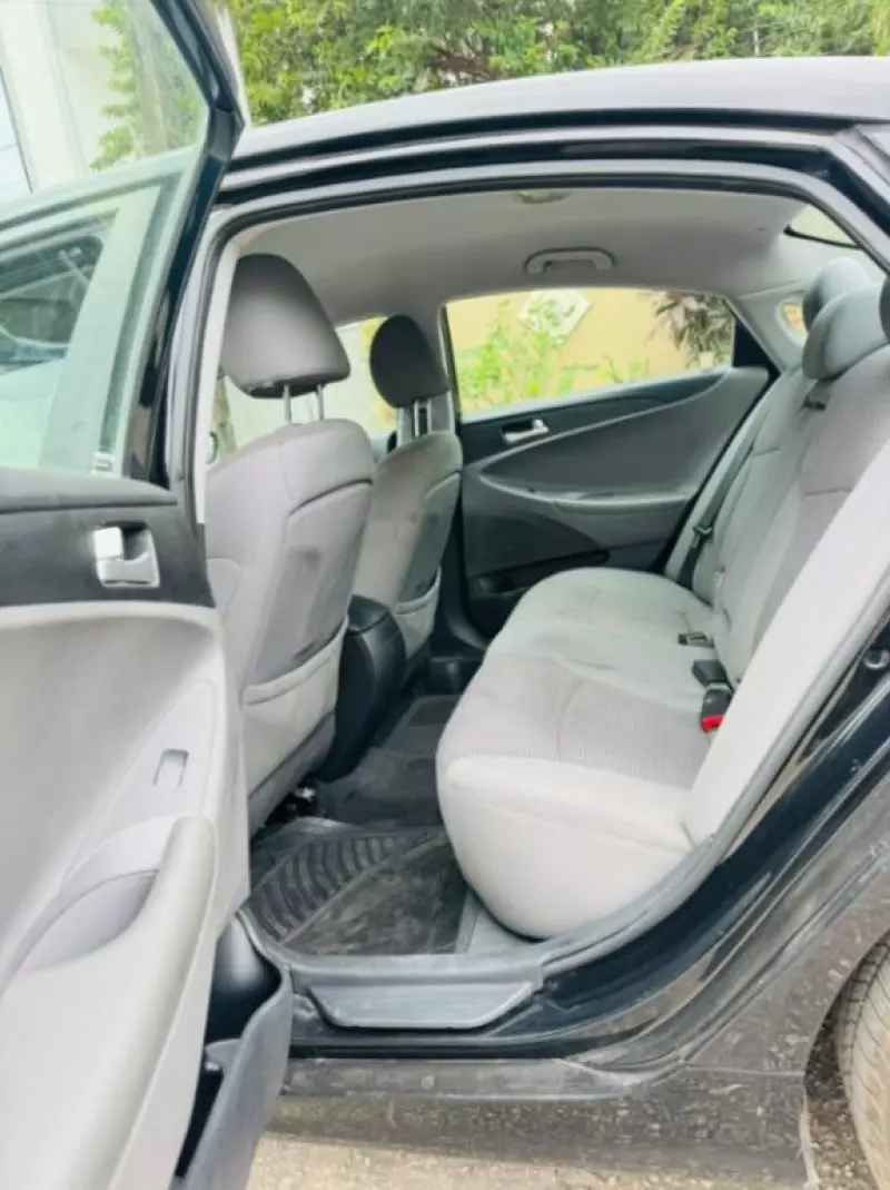 Hyundai Sonata   - 2013