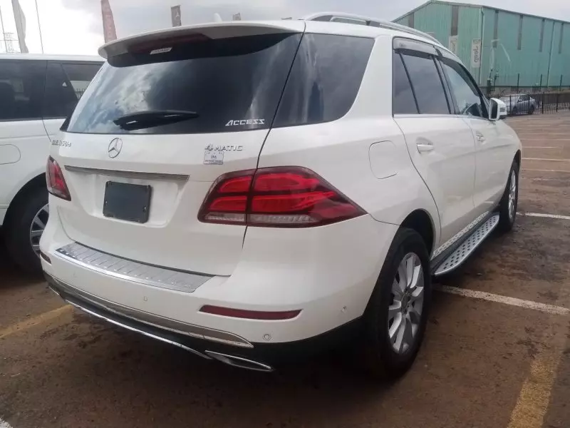Mercedes-Benz GLE 350   - 2002