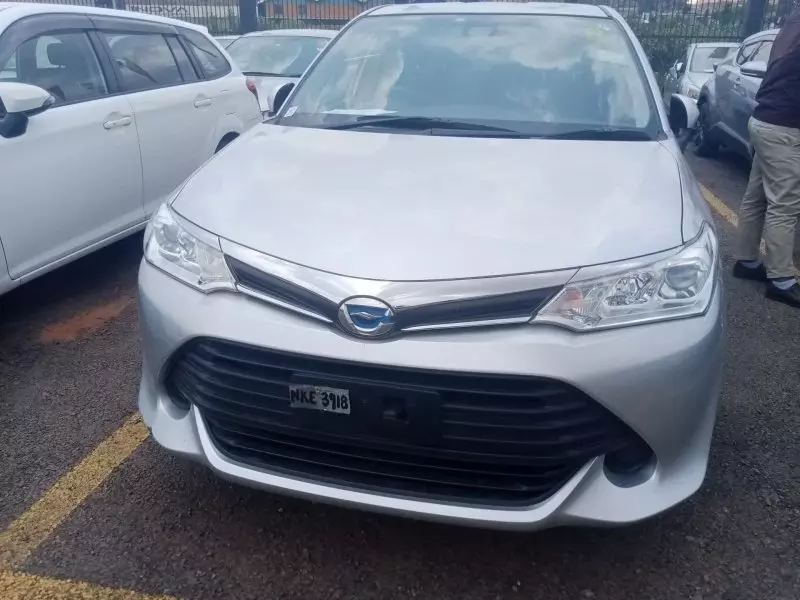 Toyota Fielder hybrid    - 2016