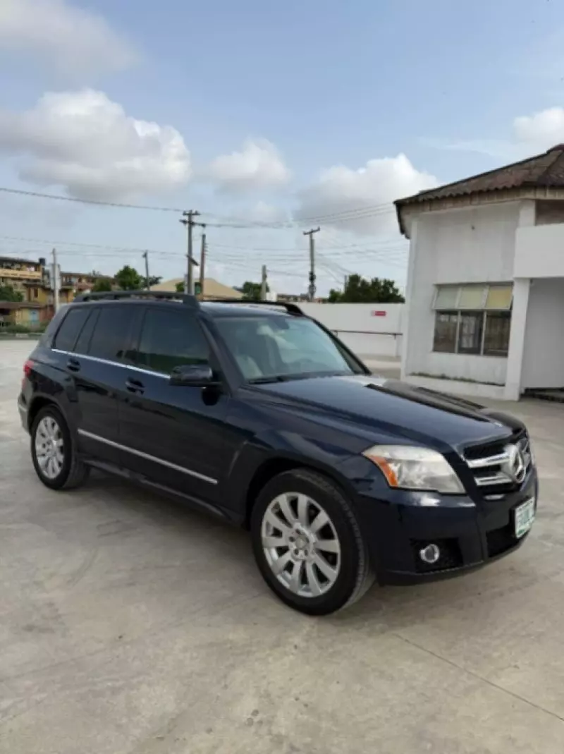 Mercedes-Benz GLK 350   - 2012