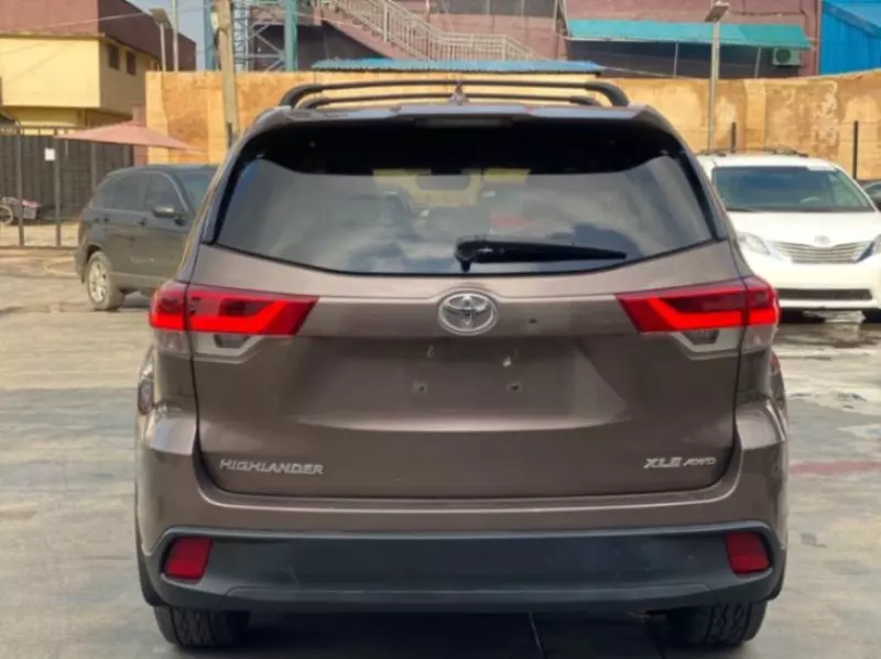 Toyota Highlander - 2018