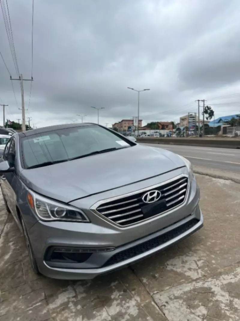 Hyundai Sonata - 2015