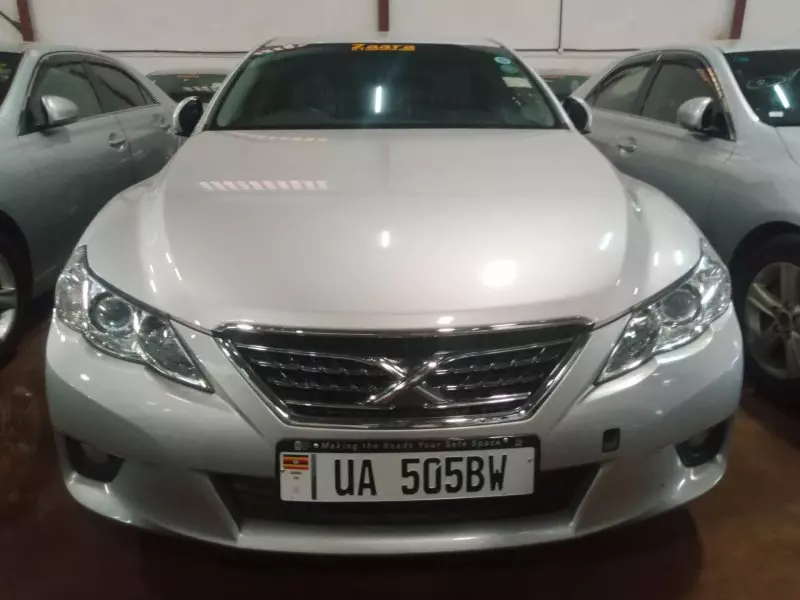 Toyota Mark X   - 2010