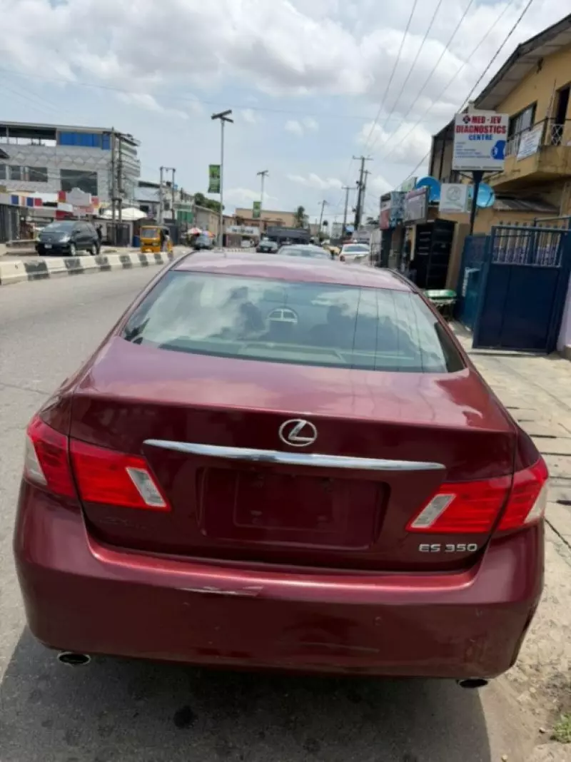 Lexus ES   - 2008