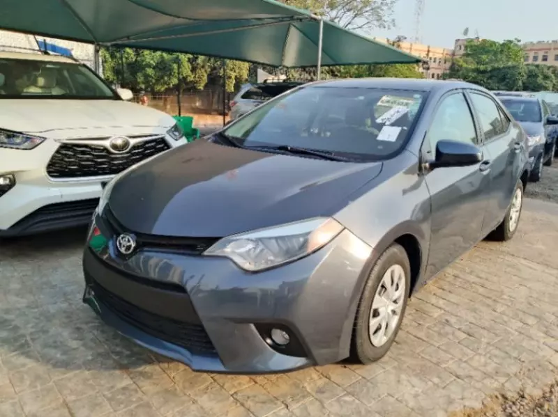 Toyota Corolla   - 2015