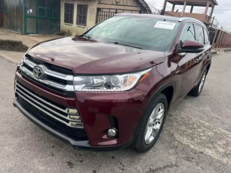 TOYOTA Highlander   - 2015