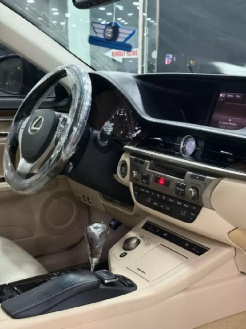 Lexus ES 350   - 2015
