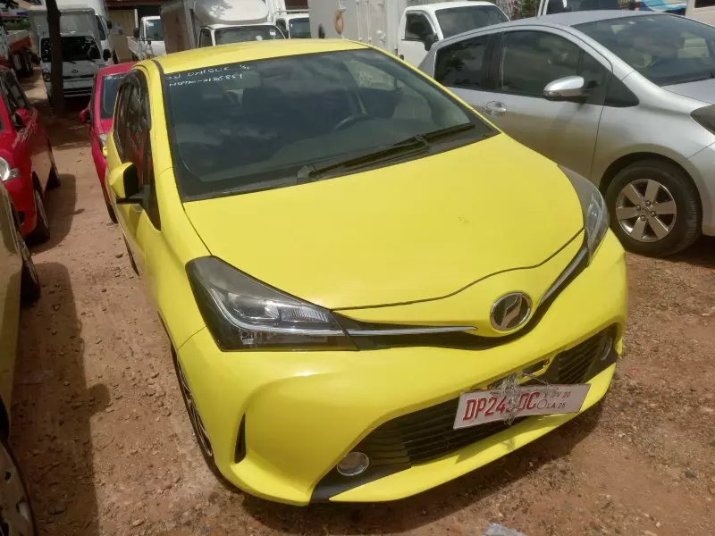 Toyota Vitz   - 2014