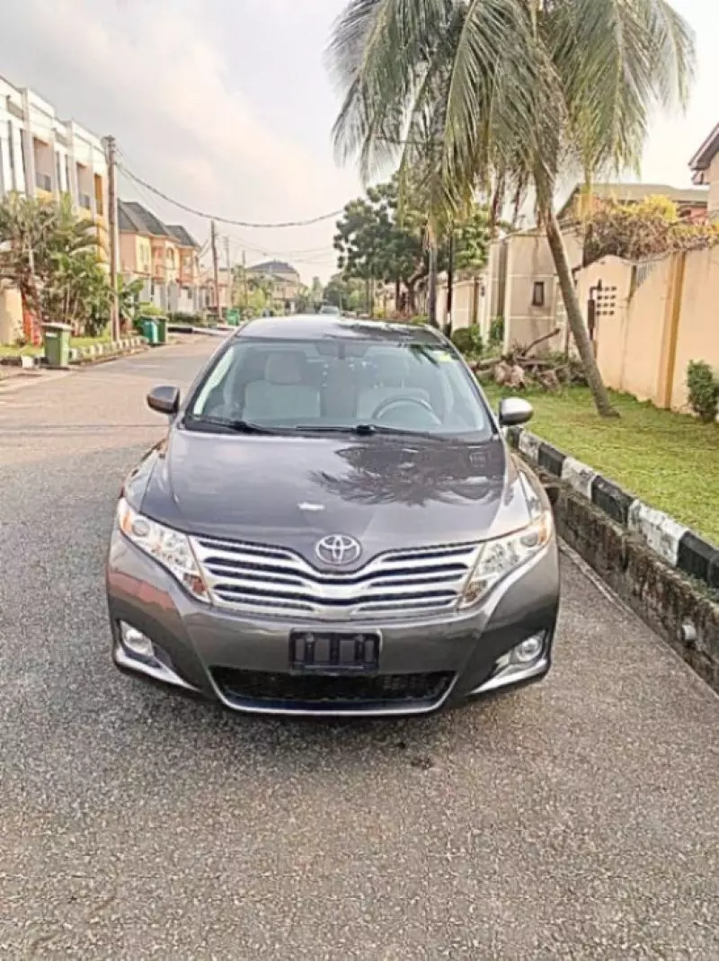 Toyota Venza   - 2010