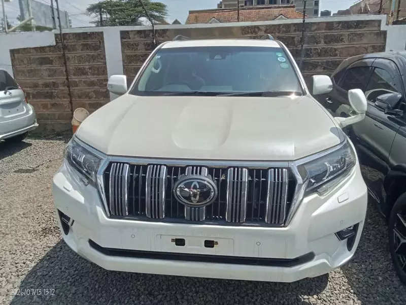 TOYOTA Landcruiser Prado   - 2019