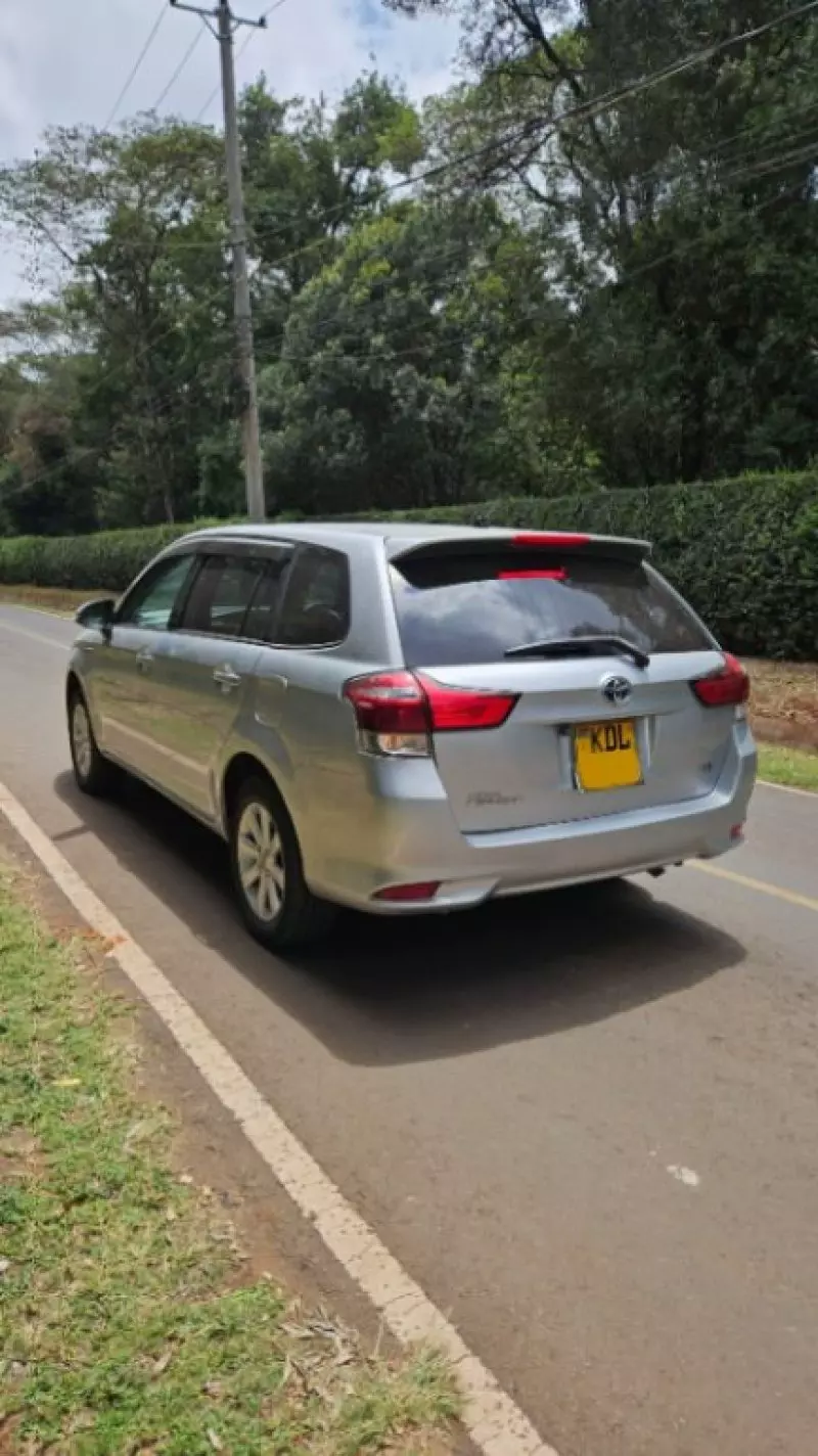 TOYOTA Fielder    - 2015