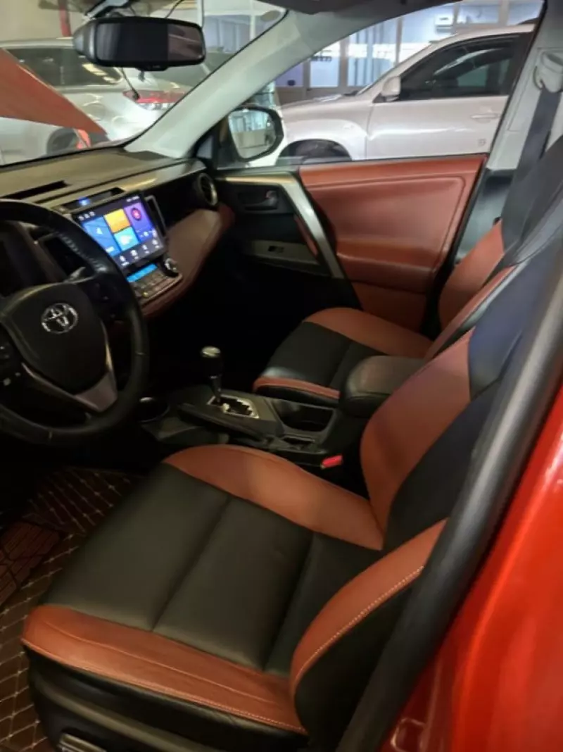 Toyota RAV 4   - 2014