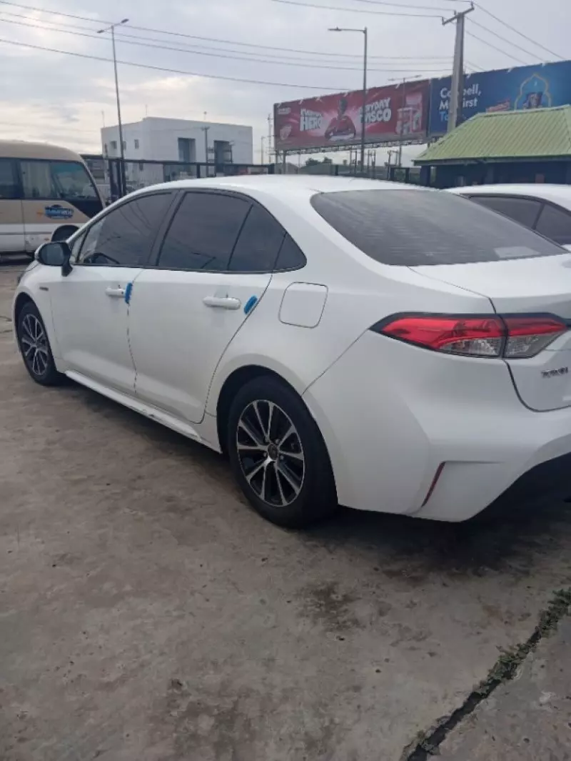 Toyota Corolla Hybrid - 2023